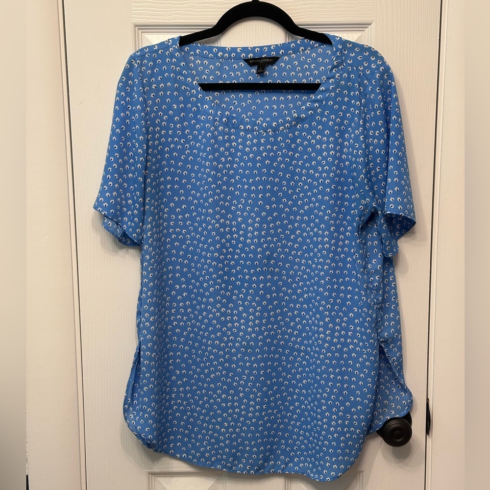 Banana Republic Blue and White Blouse
